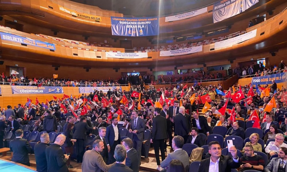 AK Parti vekil adaylarını tanıttı
